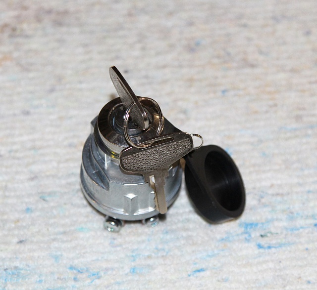 Выключатель зажигания с ключем WS50-102101