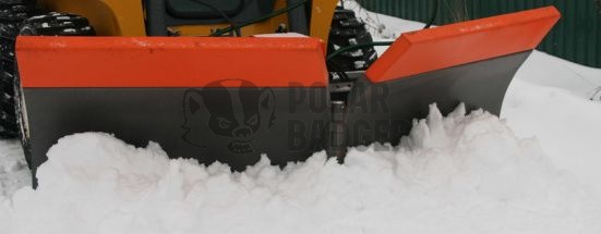 Поворотные снеговые отвалы для мини-погрузчика для эффективной уборки улиц от снега