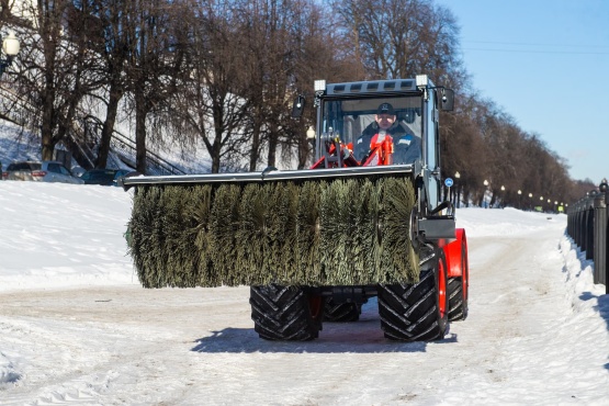 Щетка дорожная для мини-погрузчиков