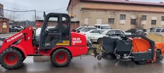 Подметально-уборочная машина прицепная для мини-погрузчиков