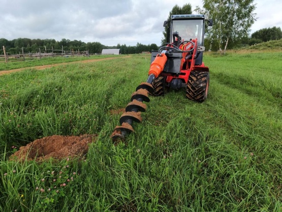 Гидробур (гидровращатель) для мини-погрузчиков