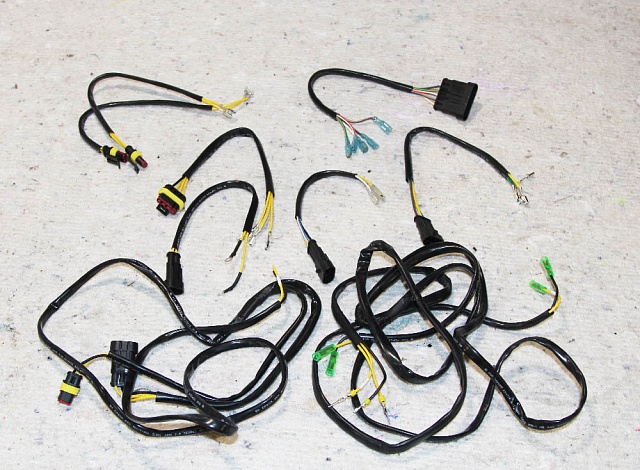 Пучок проводов кабины правой стороны 810907040000