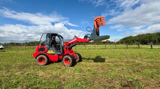 Захват ковшевой для мини-погрузчиков