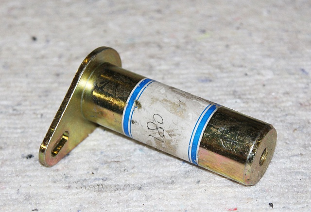 Палец 850-430200-000